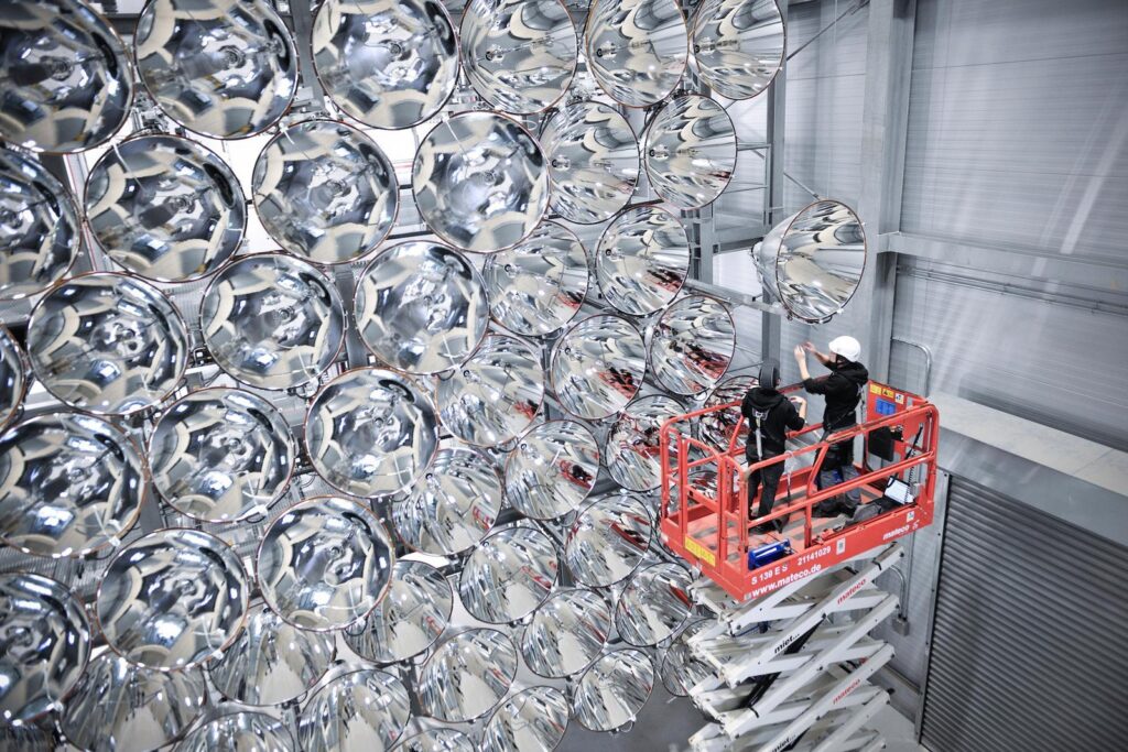 Mechanism behind artificial sun